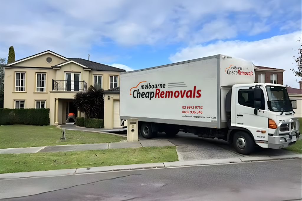 What to Sort First Before a House Move in Melbourne Gets Too Complicated